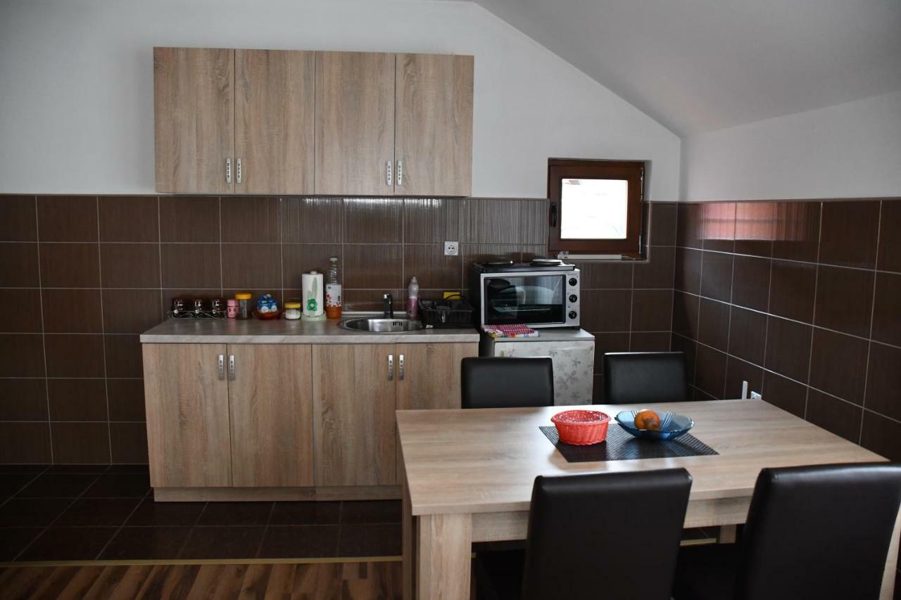 Apartment And Rooms Konak Višegrad 外观 照片